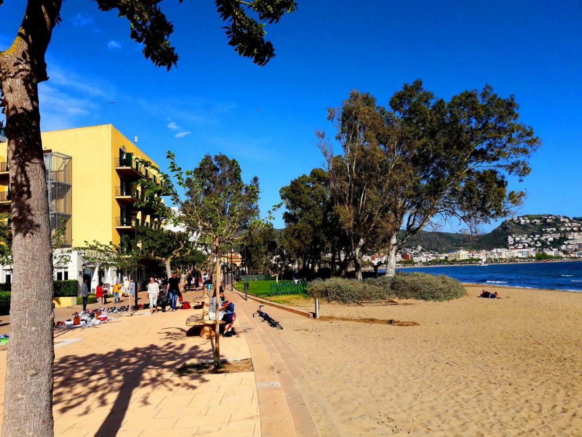 Residencia Platja De Roses Lejlighed Eksteriør billede